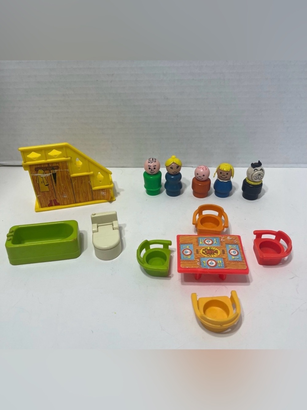 VINTAGE Fisher price little people house accessories lot of toys